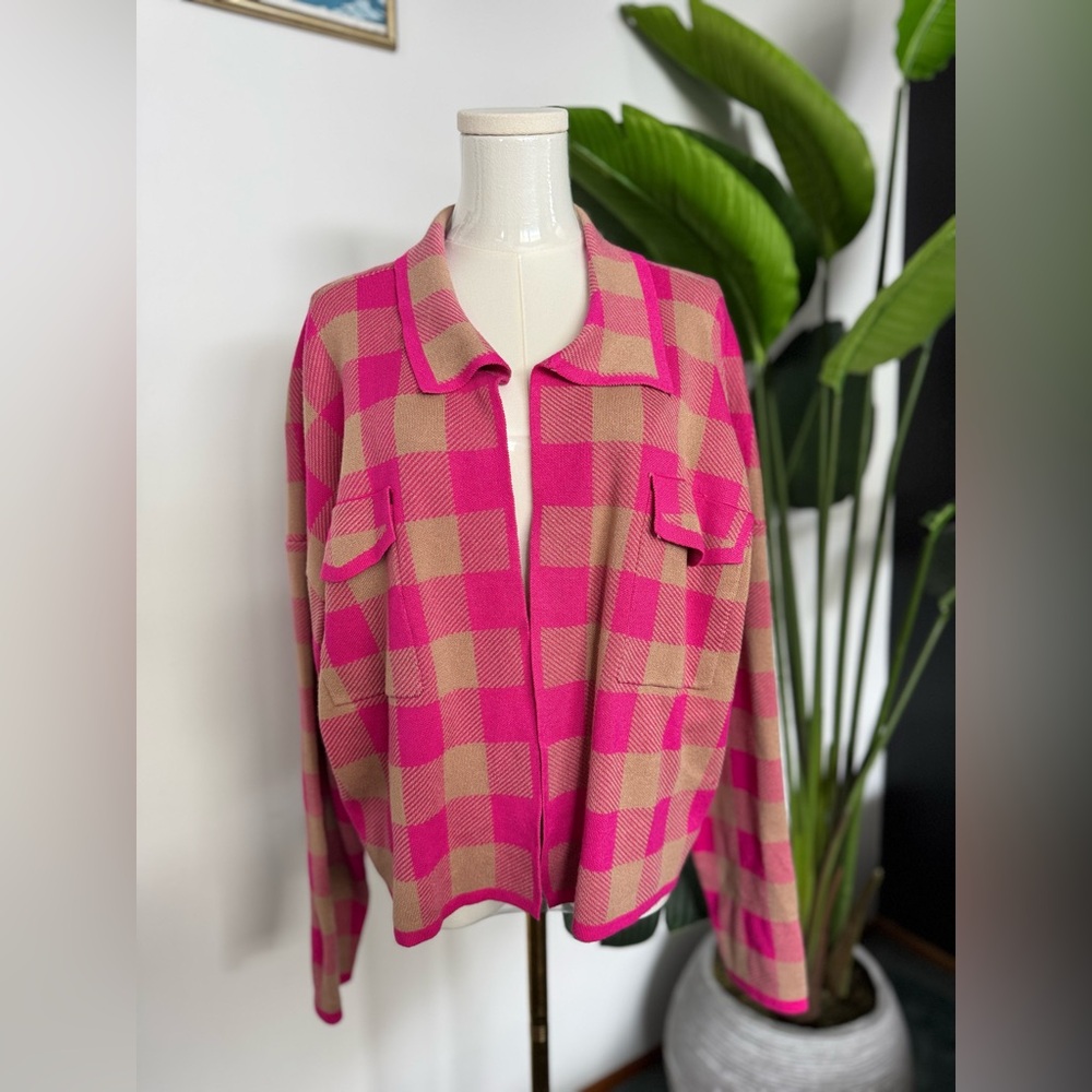 Cyrus Pink and Tan Checkered slouchy sweater